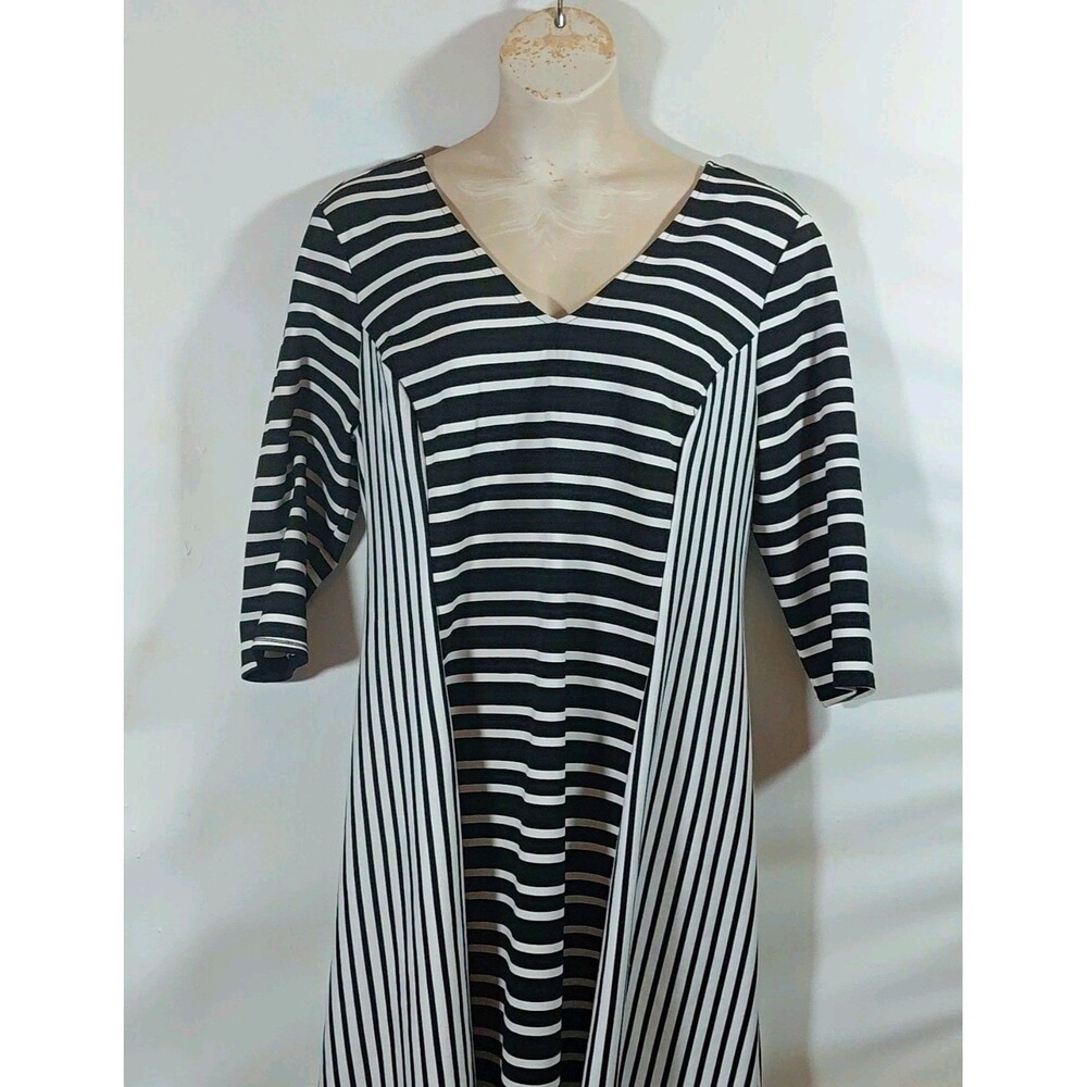 Lane Bryant Women’s Black Striped V-Neck 3/4 Sleeve A-Line Midi Dress Size 18-20